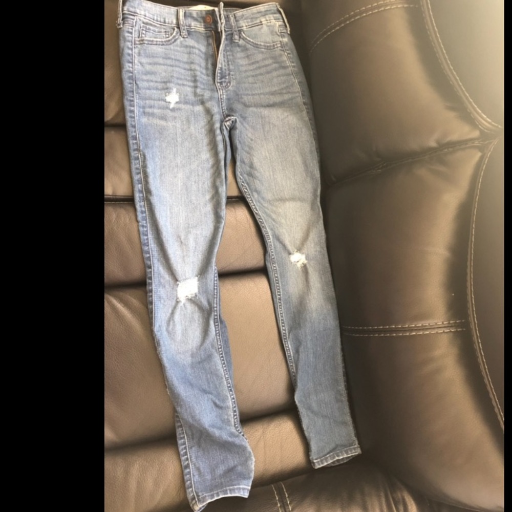 Hollister Super Skinny high rise Jeans 1S short waist 25 x length 29 EUC!